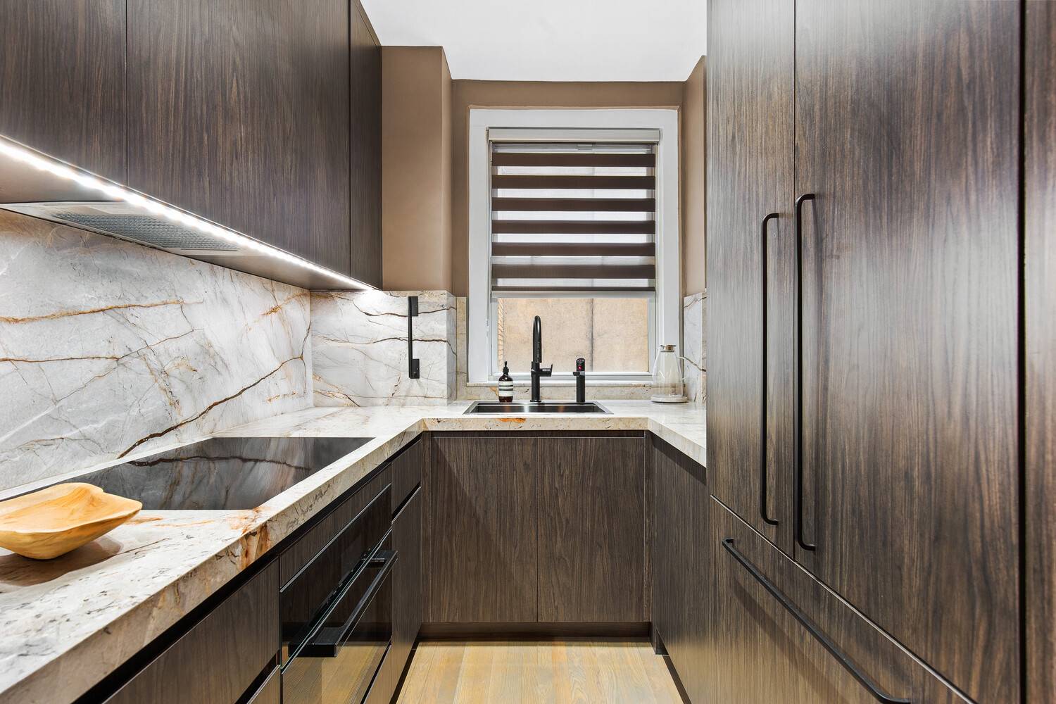 Manhattan, NY 10019,40 W 55TH Street #4D