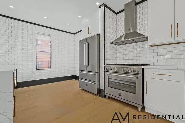 Brooklyn, NY 11226,500 OCEAN Avenue #5C