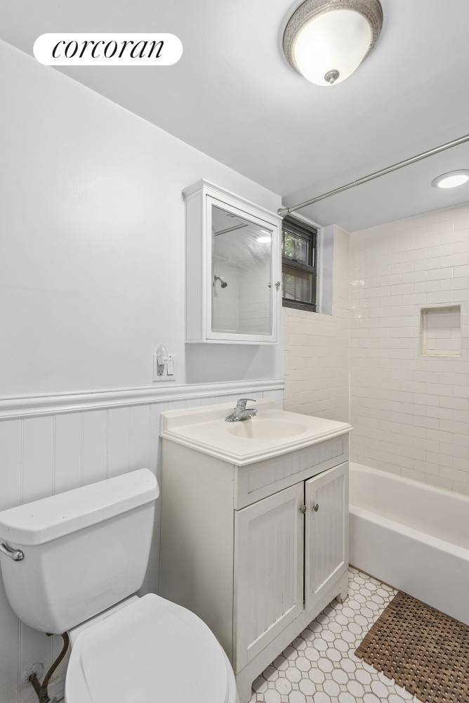 Brooklyn, NY 11216,274 JEFFERSON Avenue #1