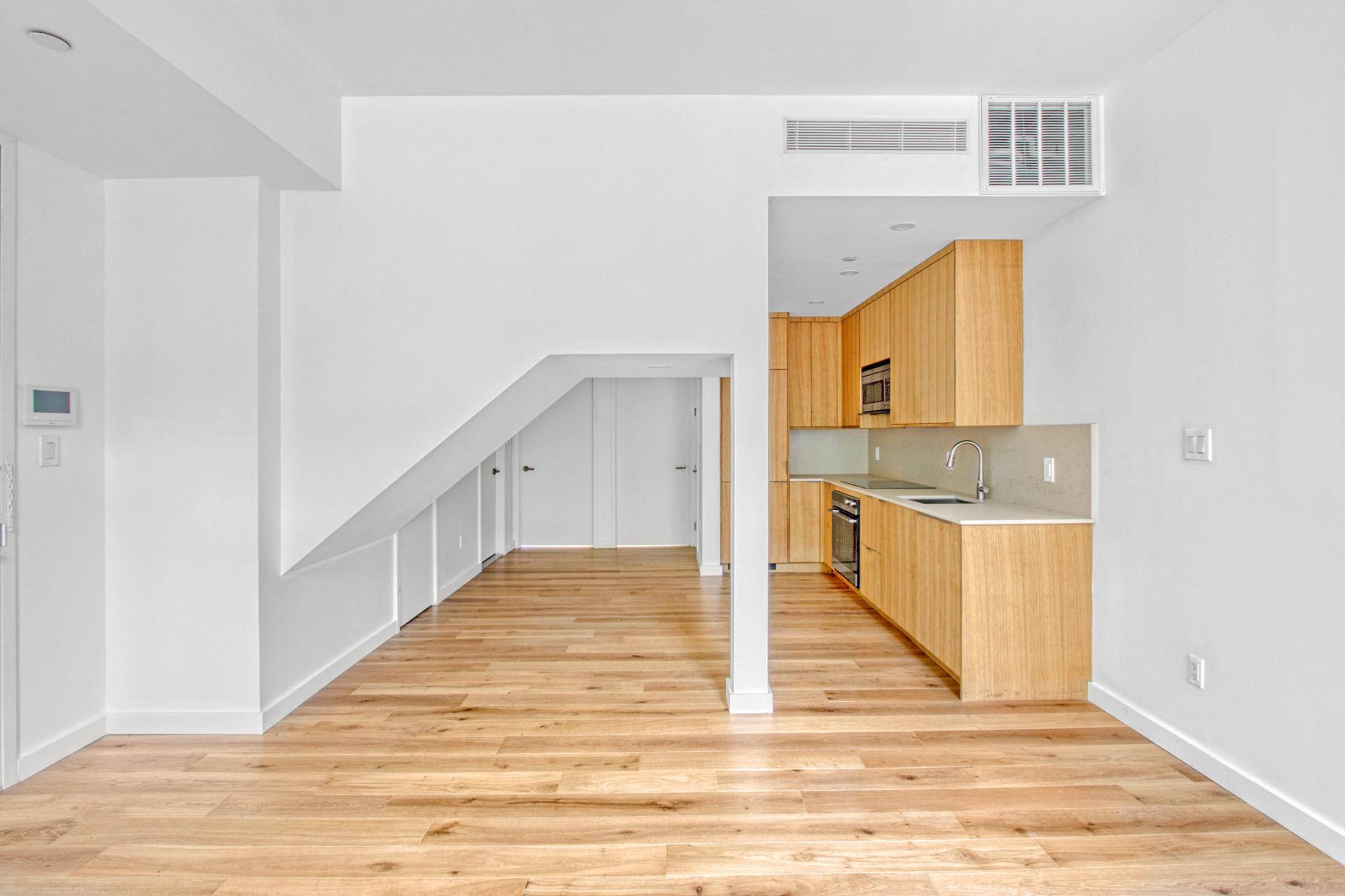 Brooklyn, NY 11216,358 TOMPKINS Avenue #2