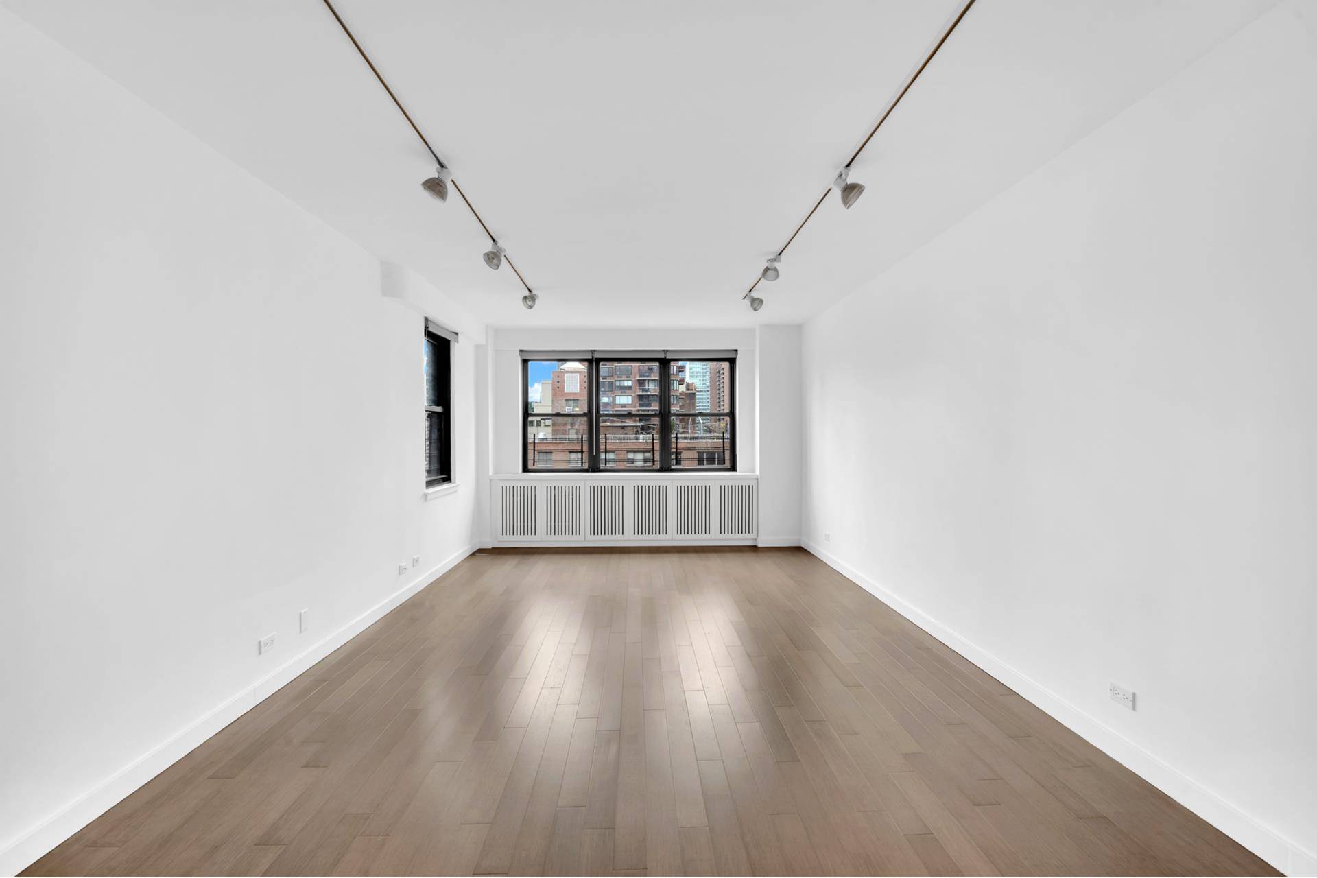 Manhattan, NY 10065,301 E 63RD Street #16DE