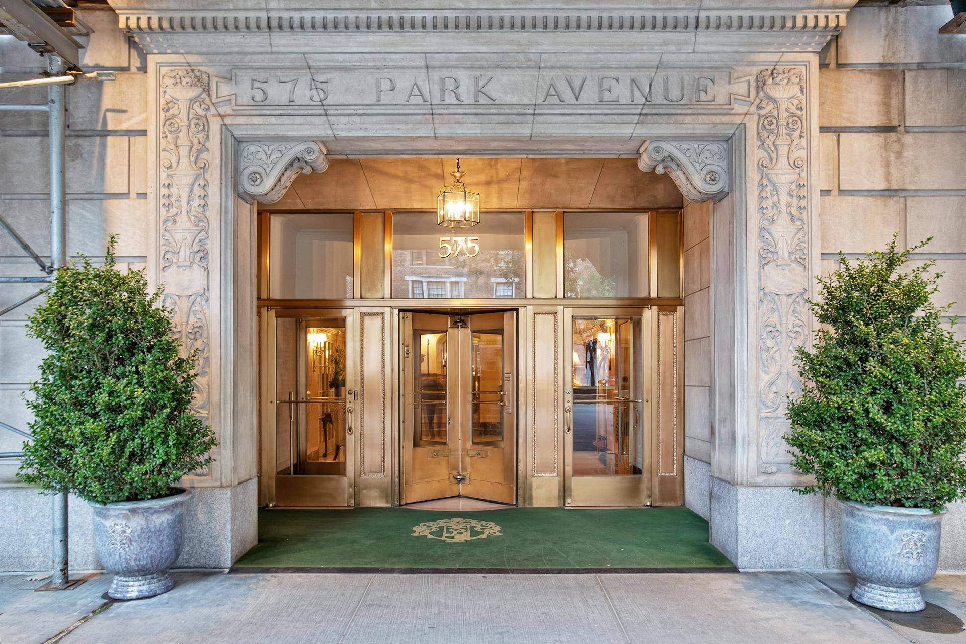 Manhattan, NY 10065,575 PARK Avenue #105