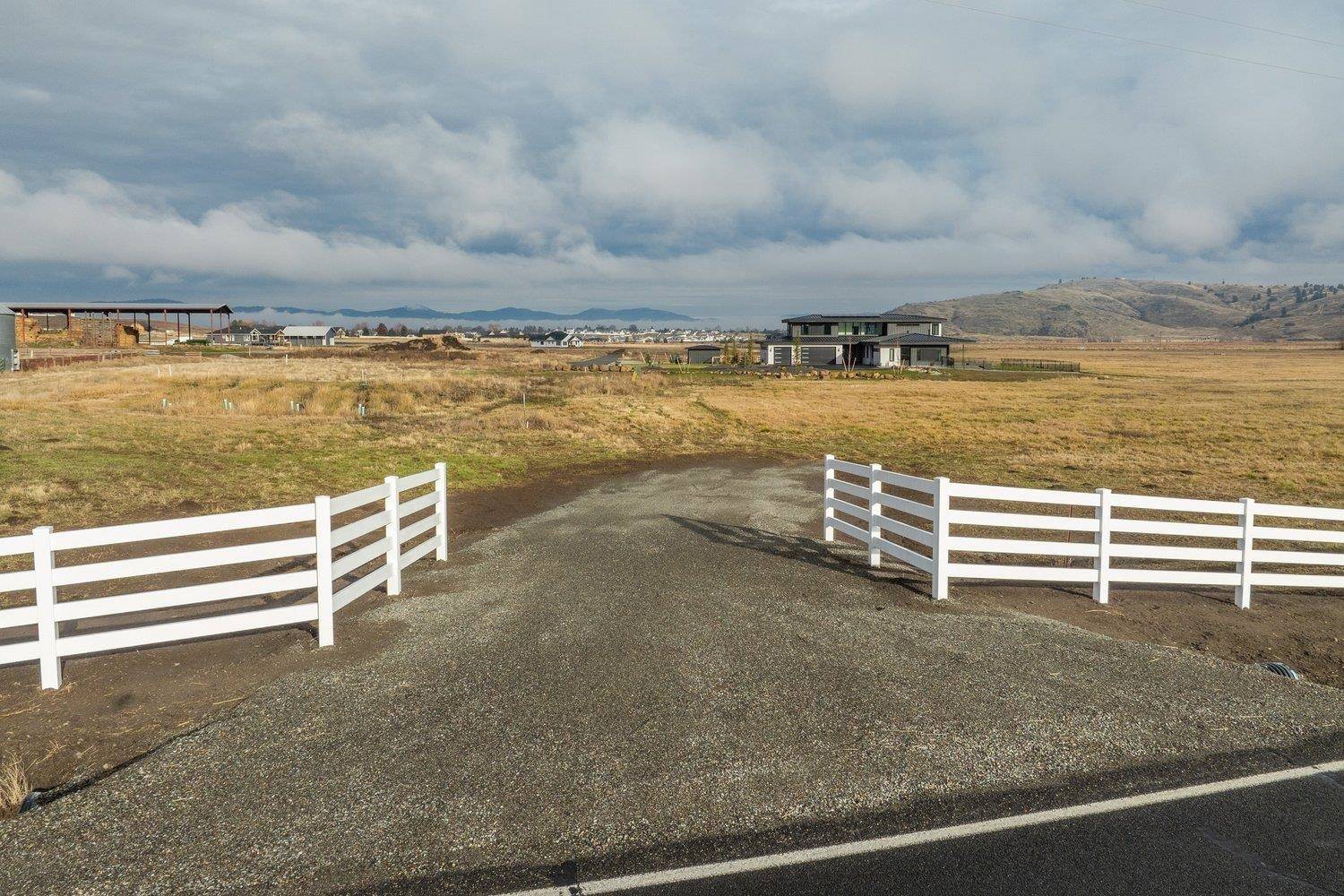 Greenacres, WA 99016,19391 E 32nd Ave