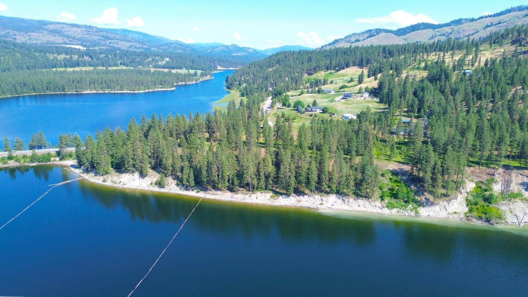 Kettle Falls, WA 99114,1654 Northport Flat Creek Rd