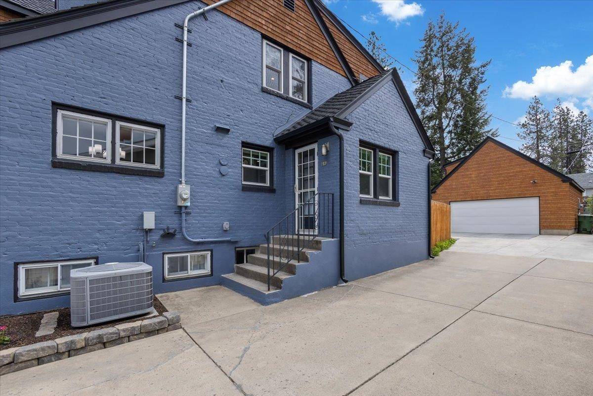 Spokane, WA 99203,127 W 25th Ave
