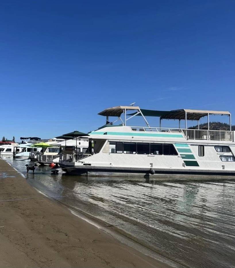 Davenport, WA 99122,6828 C S HWY 25 South Hwy #Houseboat For Sale Two Rivers Marina Dock F-24