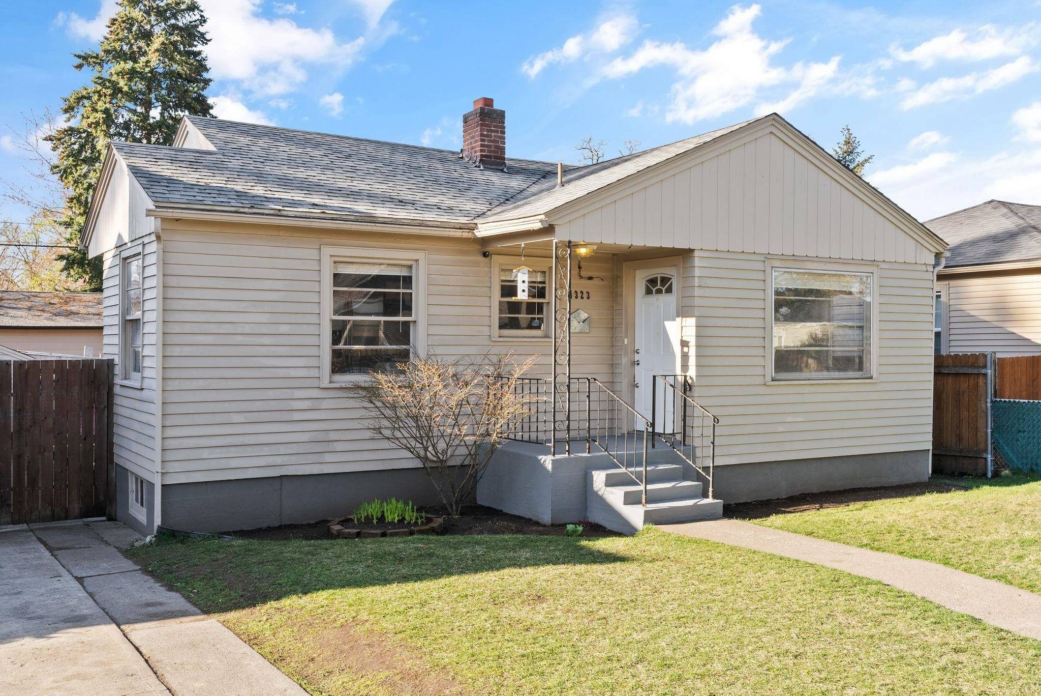 Spokane, WA 99205,1323 W PROVIDENCE Ave