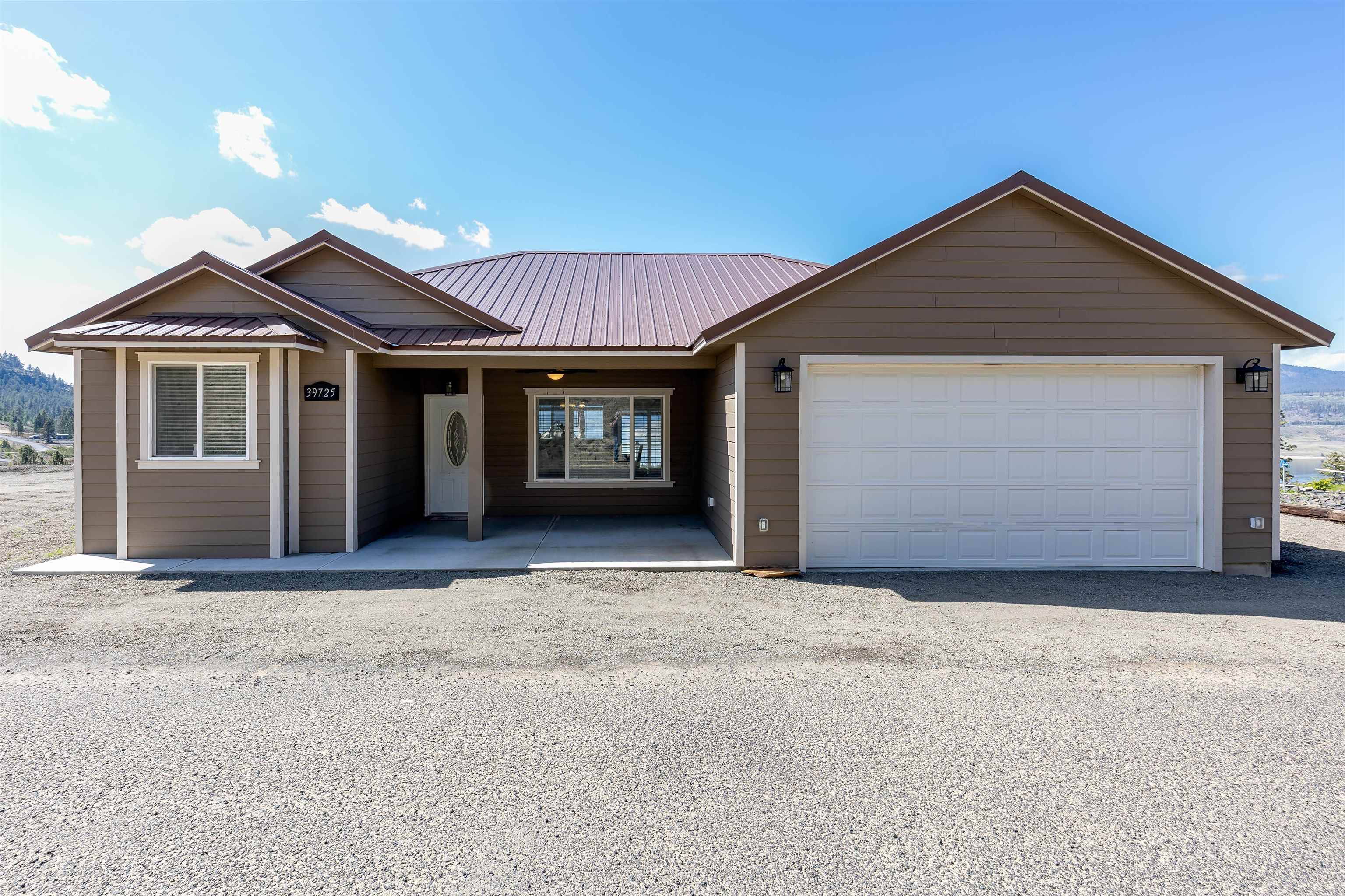 Seven Bays, WA 99122,39725 N Overlook Ln