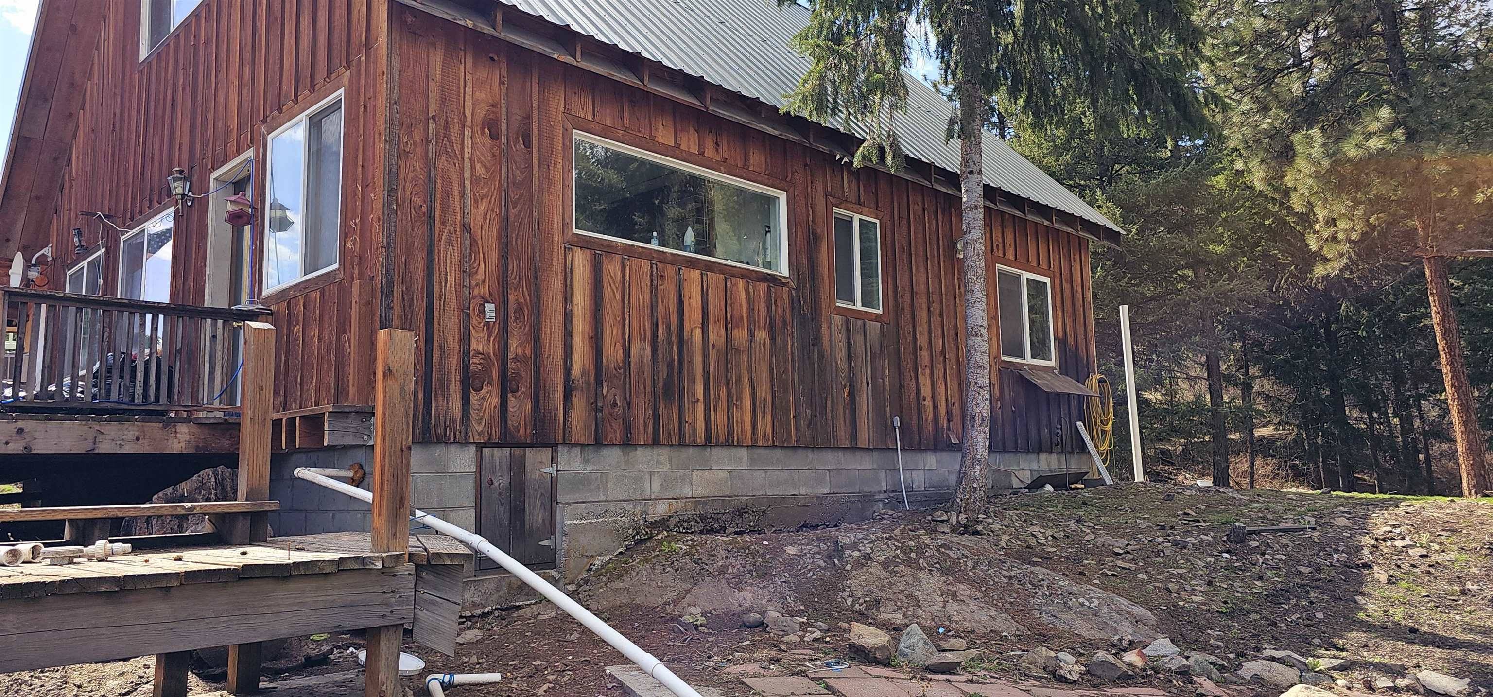 Republic, WA 99166,70 Redmond Rd