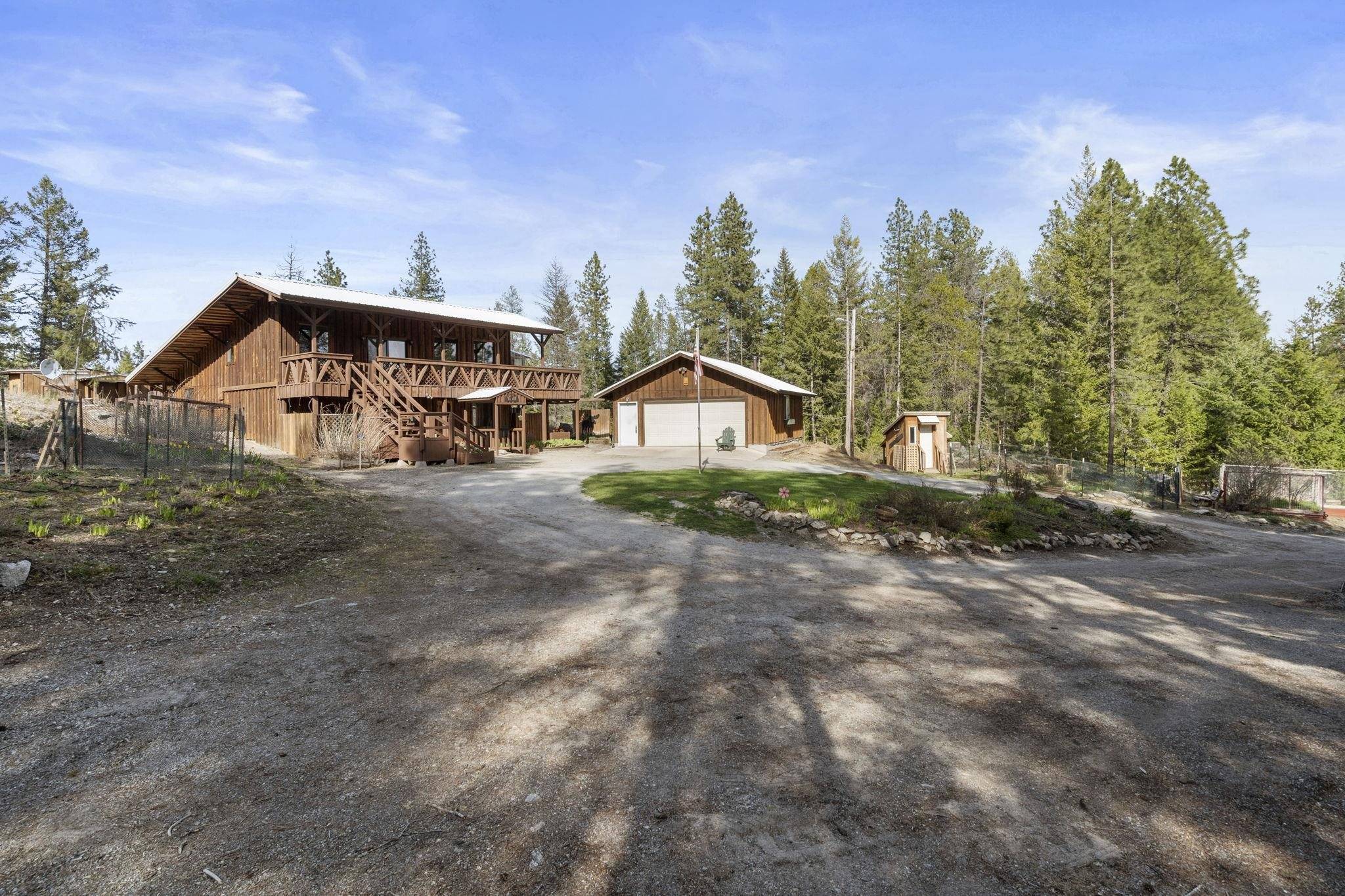 Newport, WA 99156,212 Pine Hill Rd