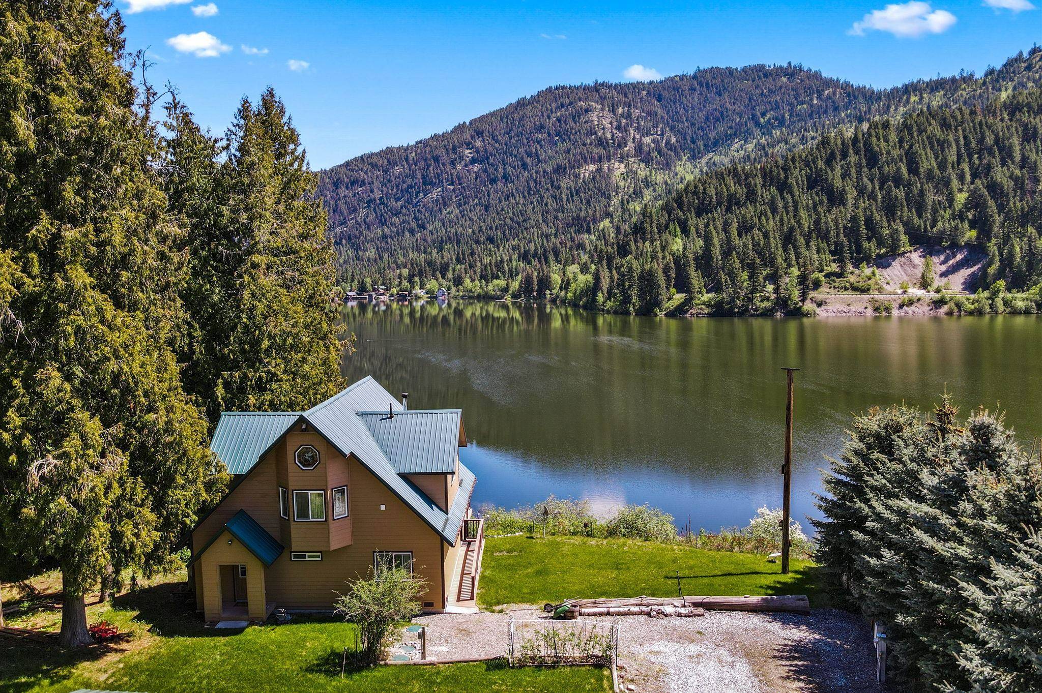 Colville, WA 99114,2876 Deep Lake South Shore Rd