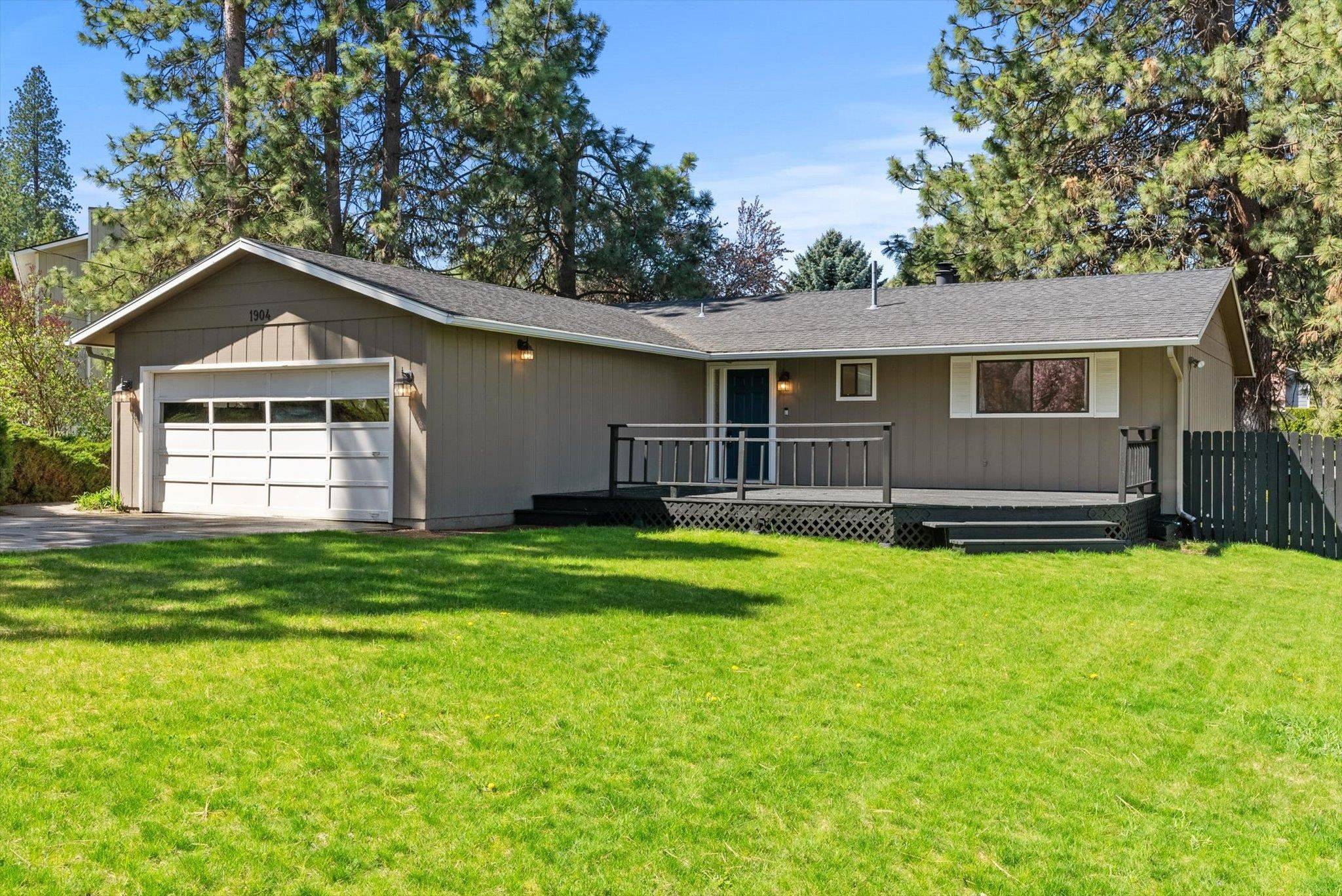 Spokane, WA 99212,1904 S Lake Rd
