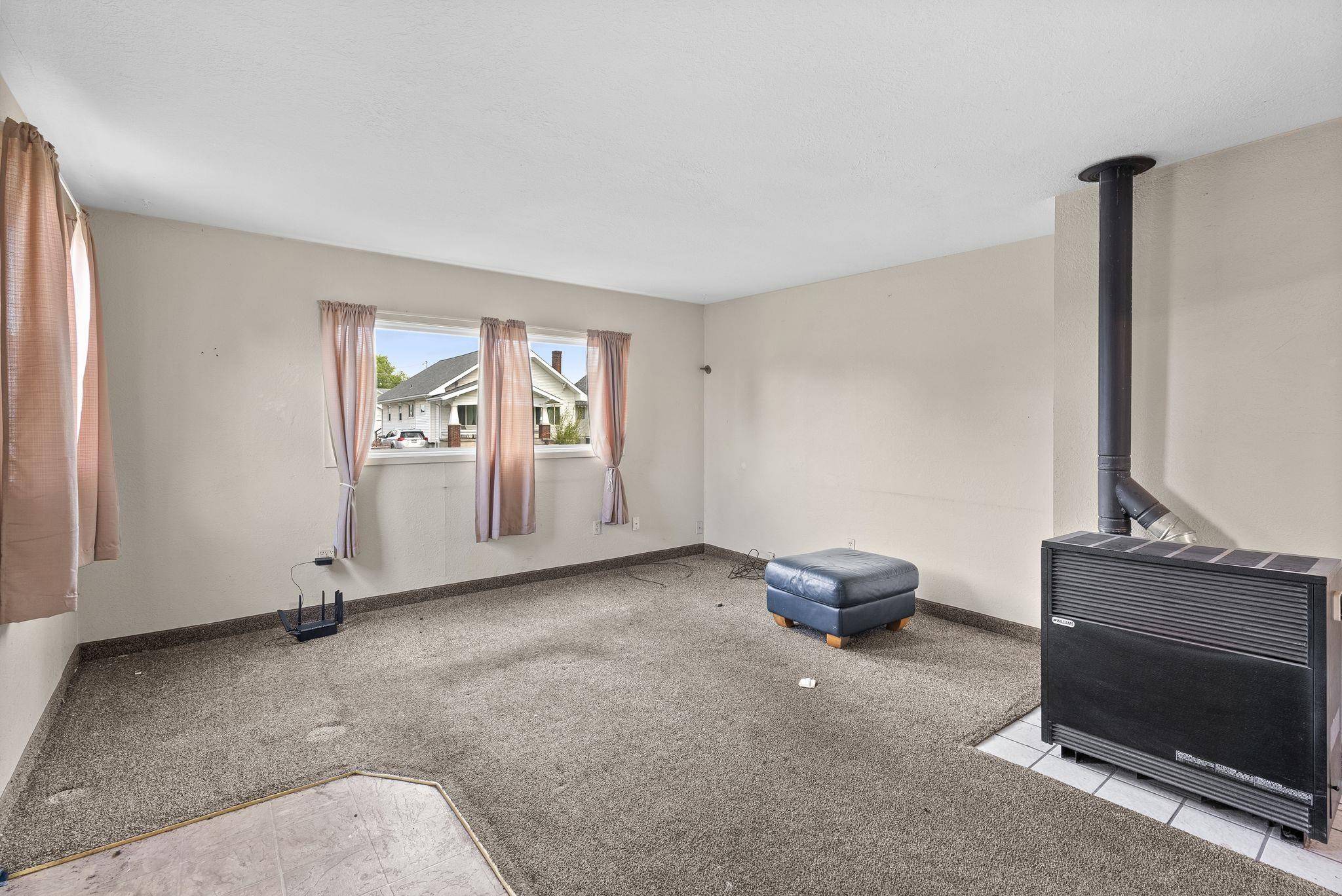 Spokane, WA 99207,2124 N Dakota St
