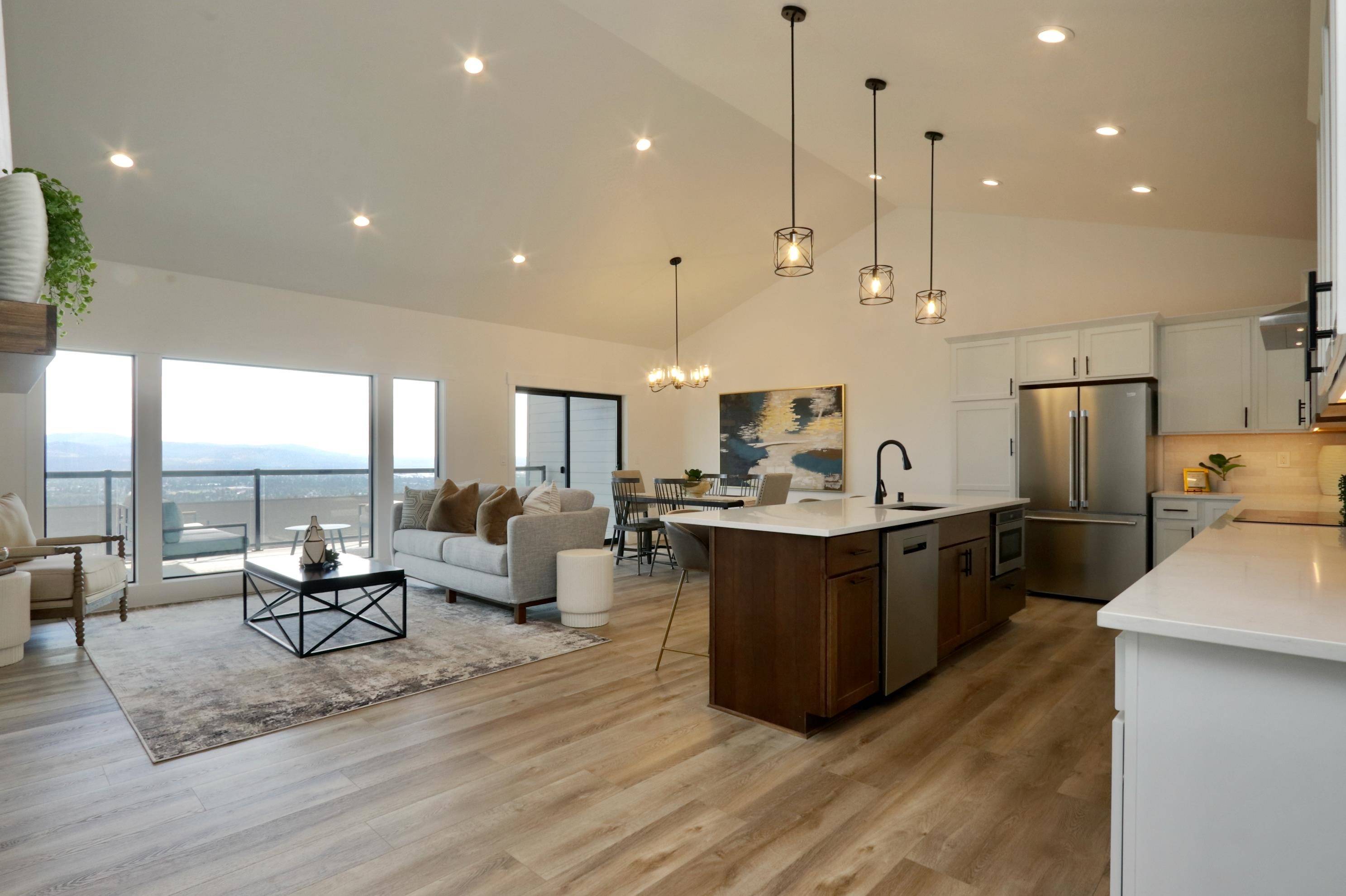 Spokane, WA 99217,9006 E Clearview Ln