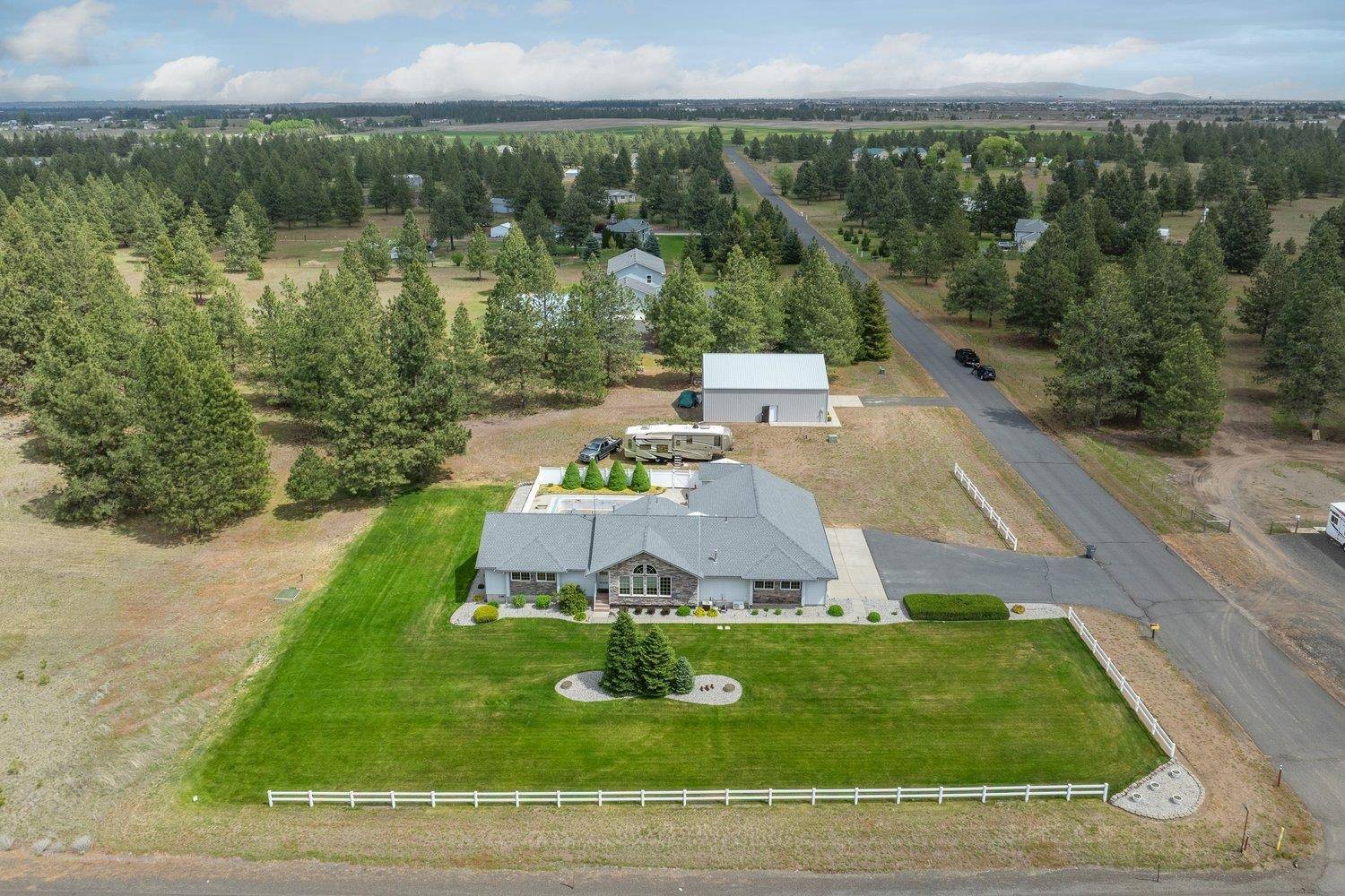 Medical Lake, WA 99022,17110 W Boone Ln