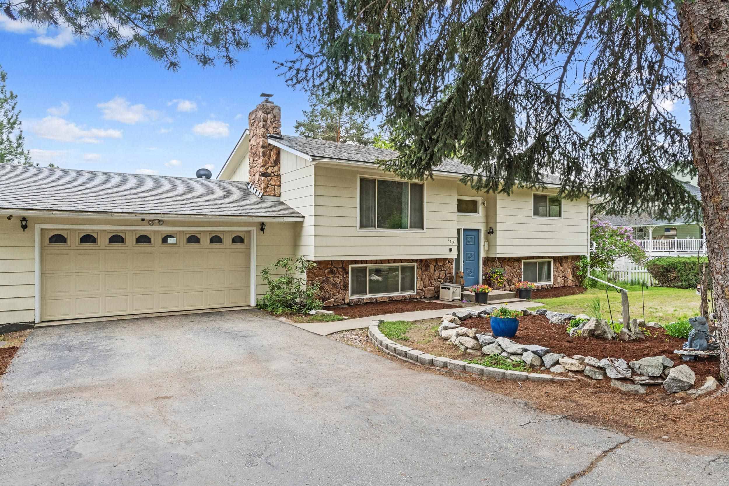 Newport, WA 99156,122 E Circle Dr