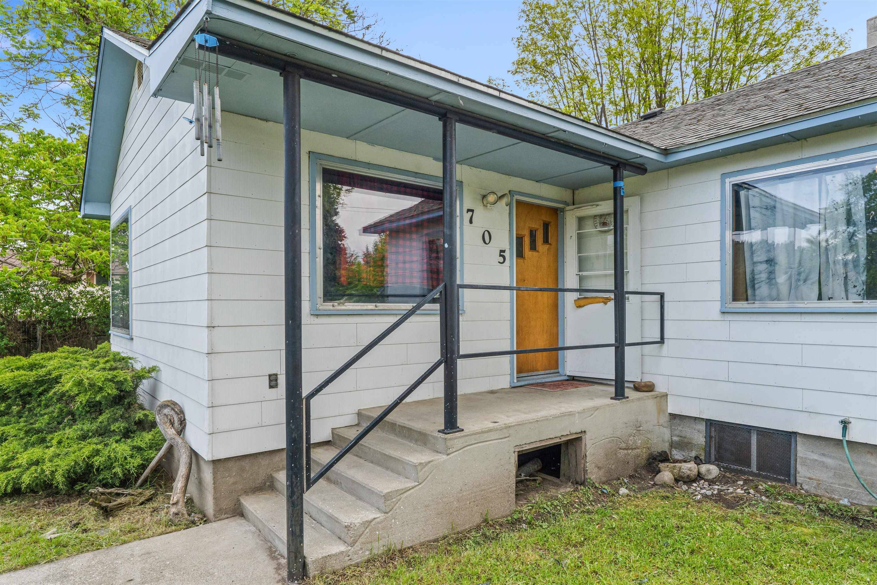 Kettle Falls, WA 99141,705 Old Kettle Rd