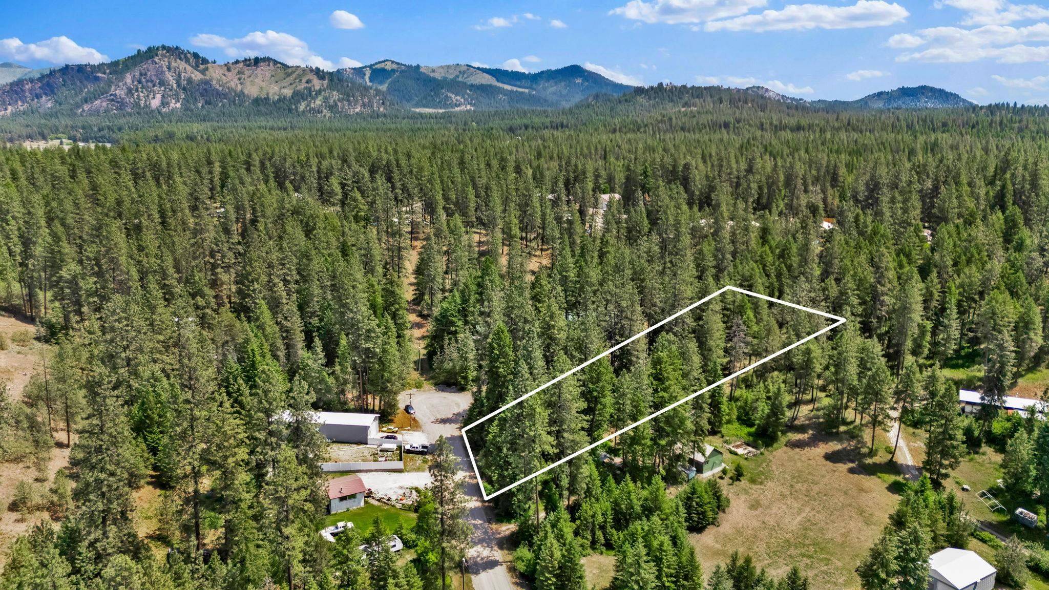 Valley, WA 99181,3264 Shady Ct