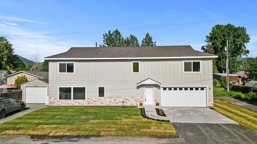 Chewelah, WA 99109,101 S West St