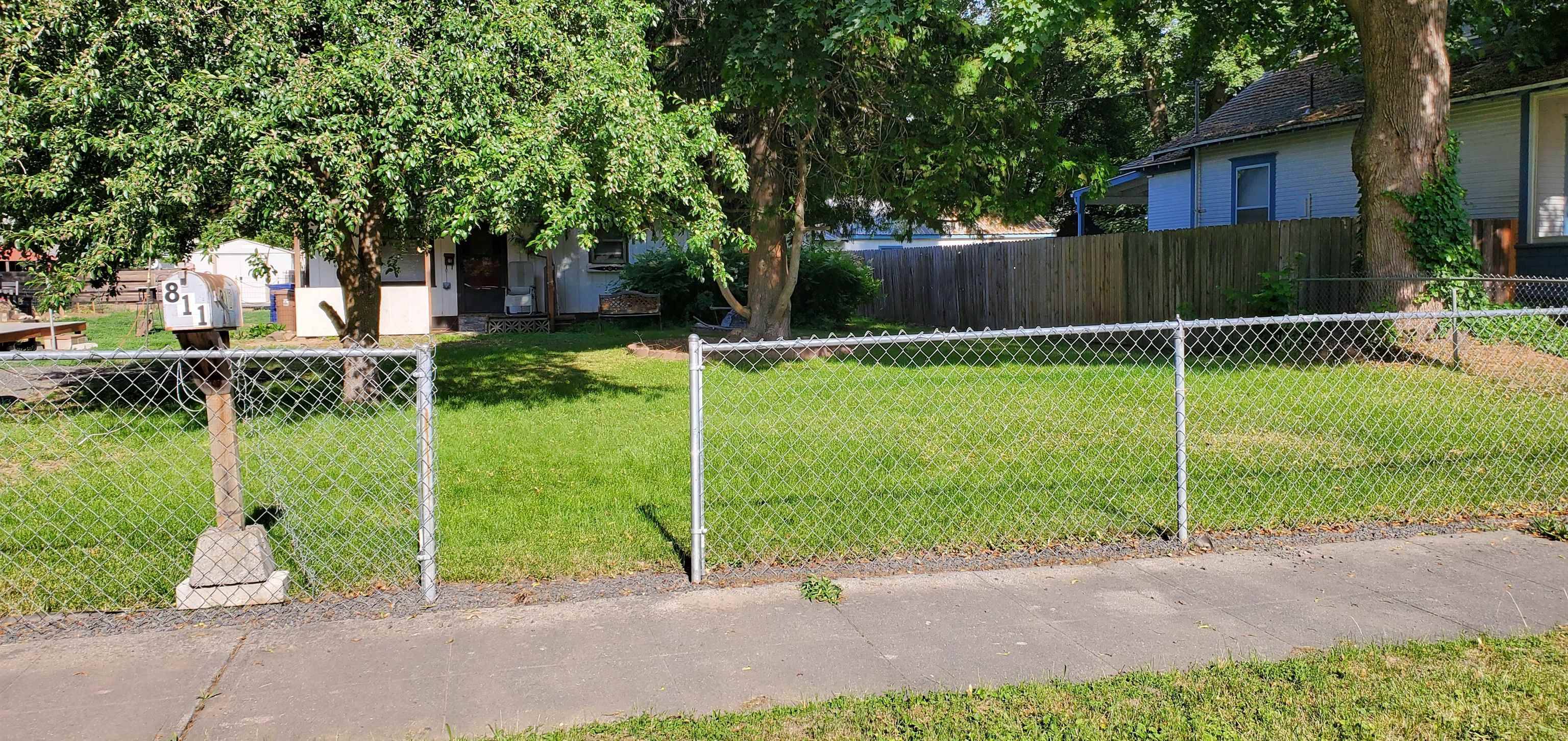 Spokane, WA 99202,811 S GREENE St