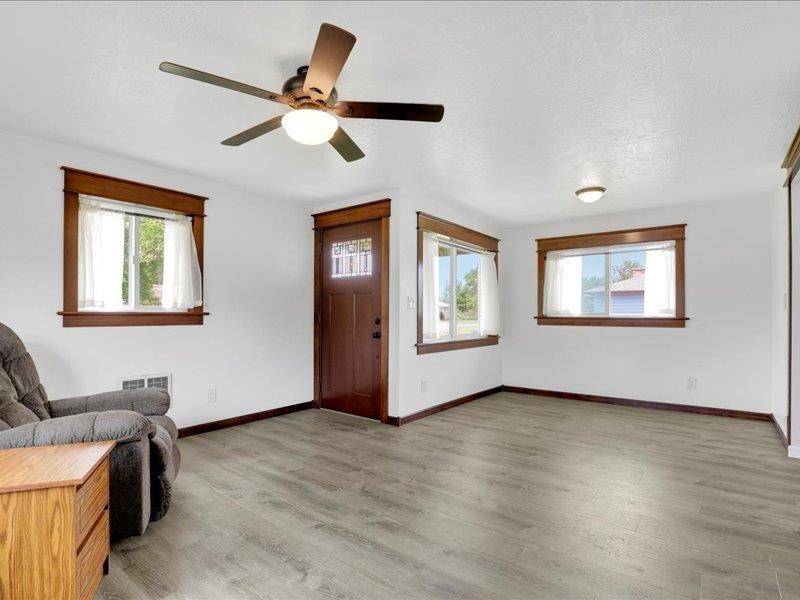Spokane Valley, WA 99216,521 S Blake Rd