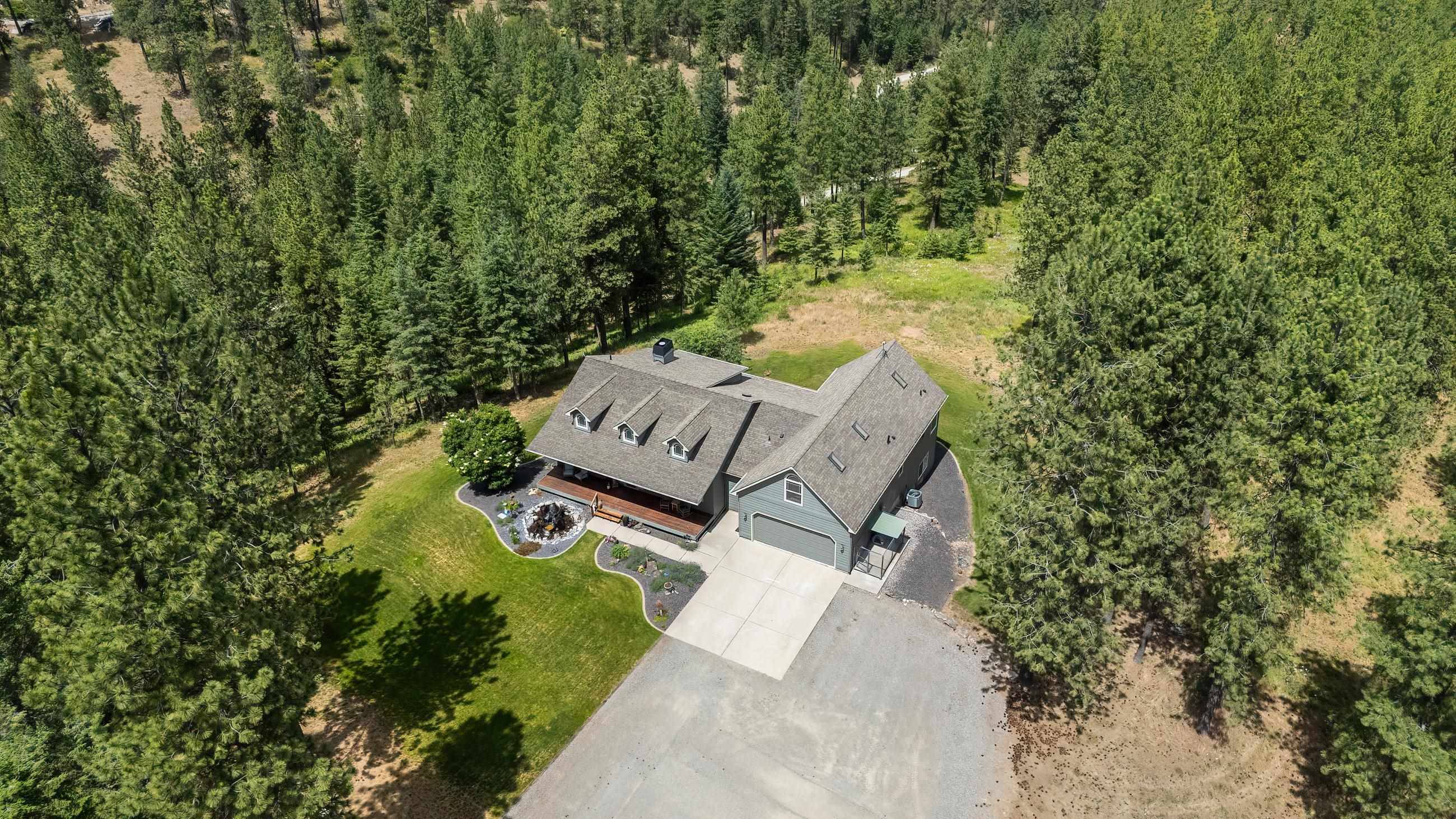 Greenacres, WA 99016-8717,19918 E Pheasant Dr