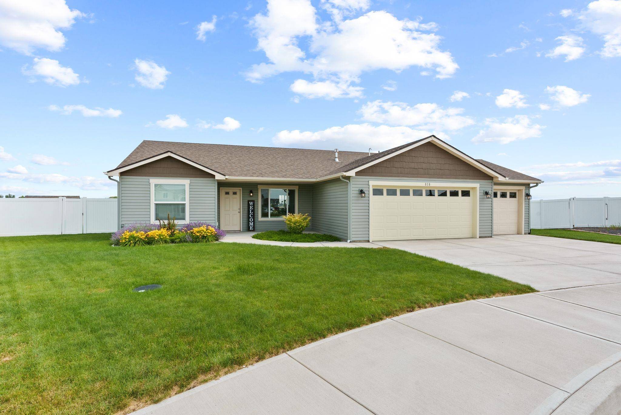 Spokane, WA 99224,818 S Apple Pl