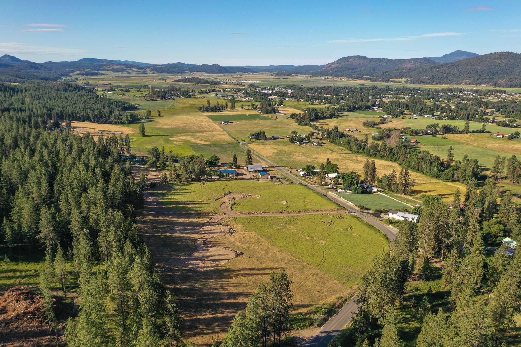 Chewelah, WA 99109,2366 Burnt Valley Rd