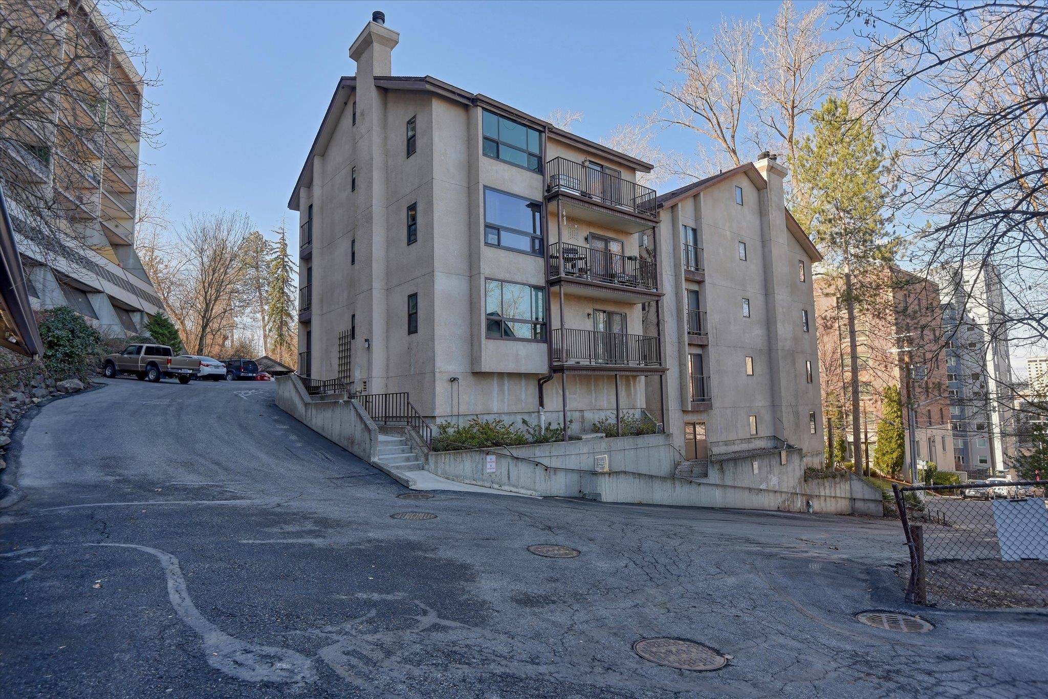 Spokane, WA 99204,707 W 6th Ave #44