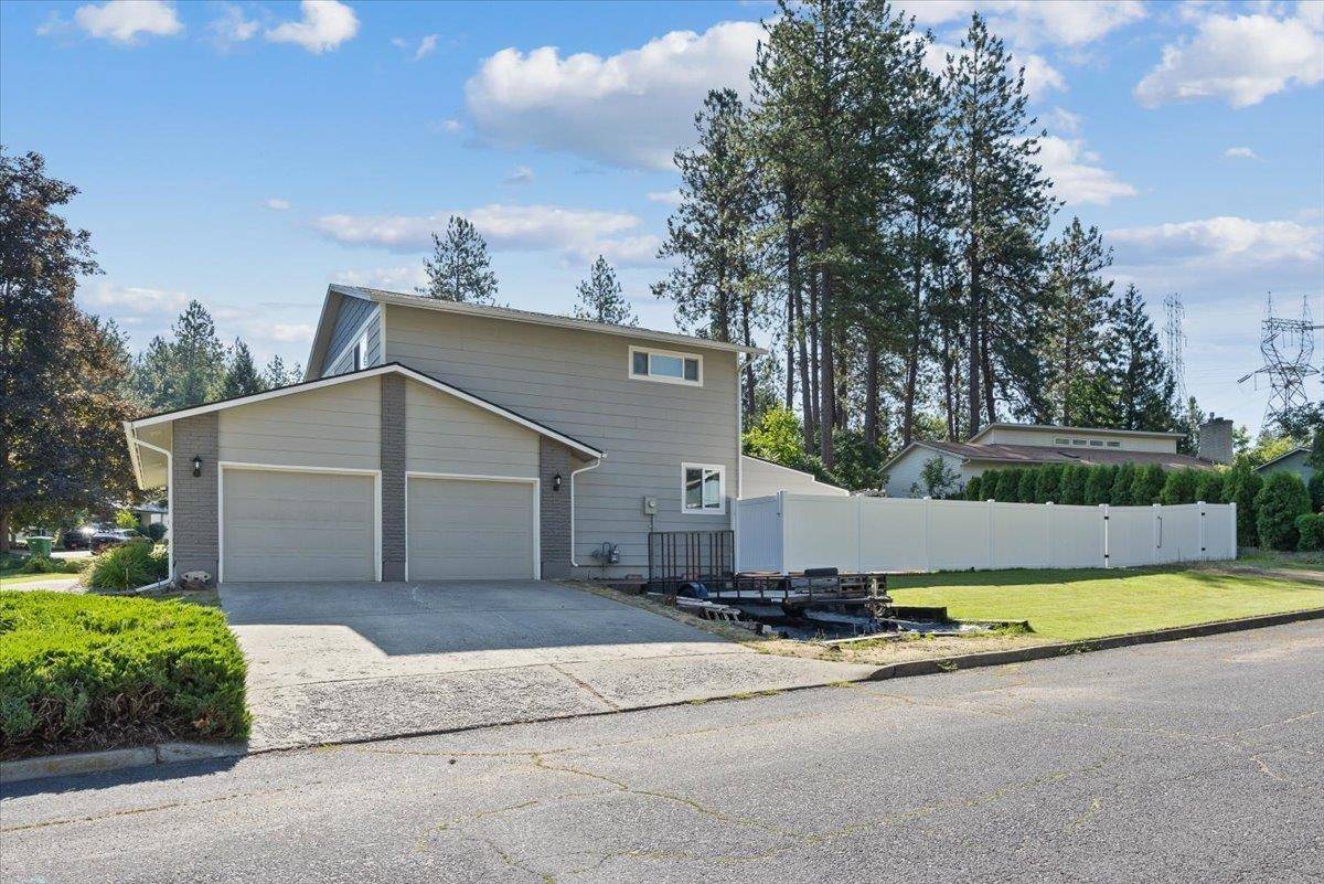 Spokane, WA 99218,404 E Carriage Ct