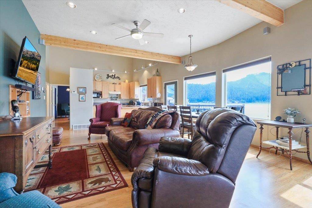 Loon Lake, WA 99148,4010 N Deer Lake Rd