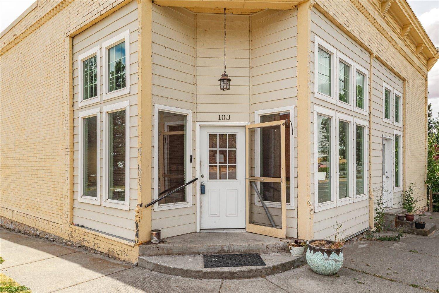 Latah, WA 99018,103 W Market St