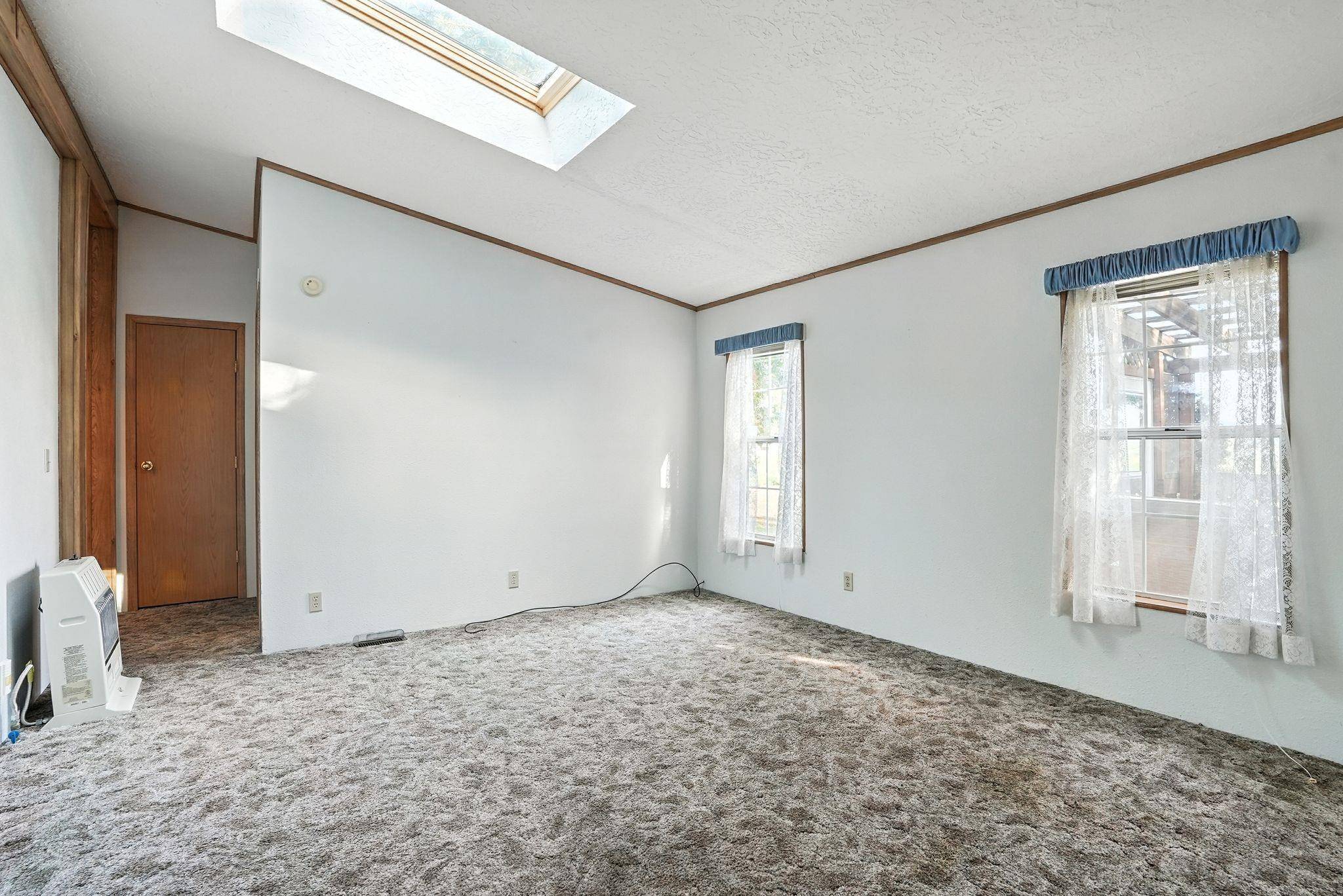 Chewelah, WA 99109,504 S Center St