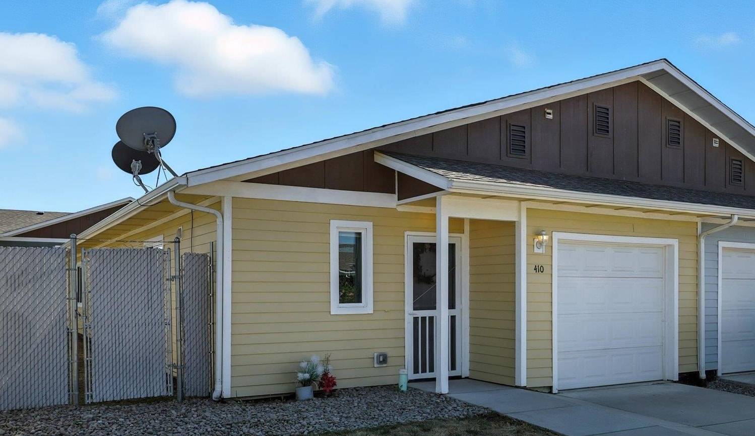 Deer Park, WA 99006,410 E I St