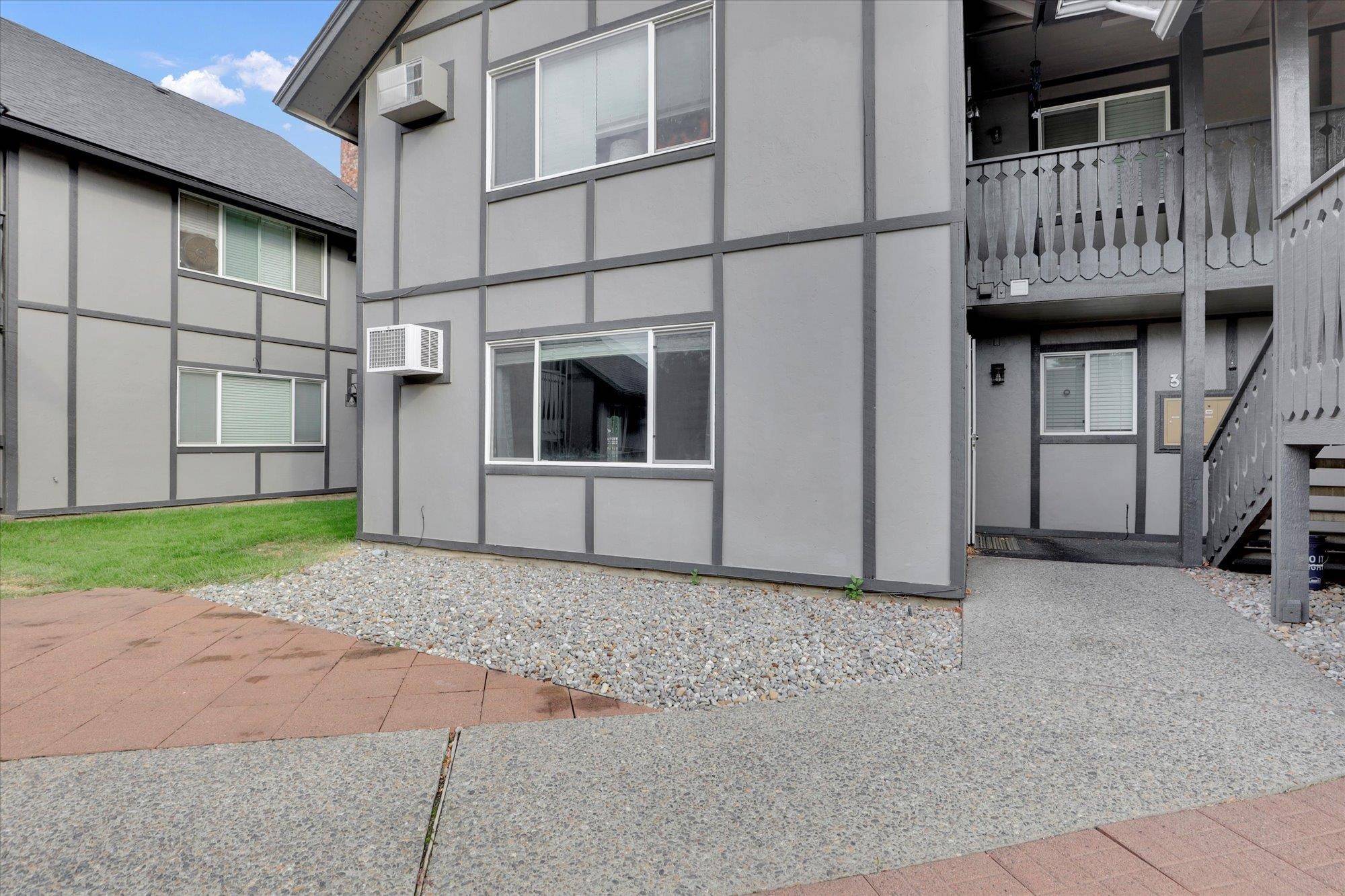Spokane, WA 99208,312 E Weile Ave #1