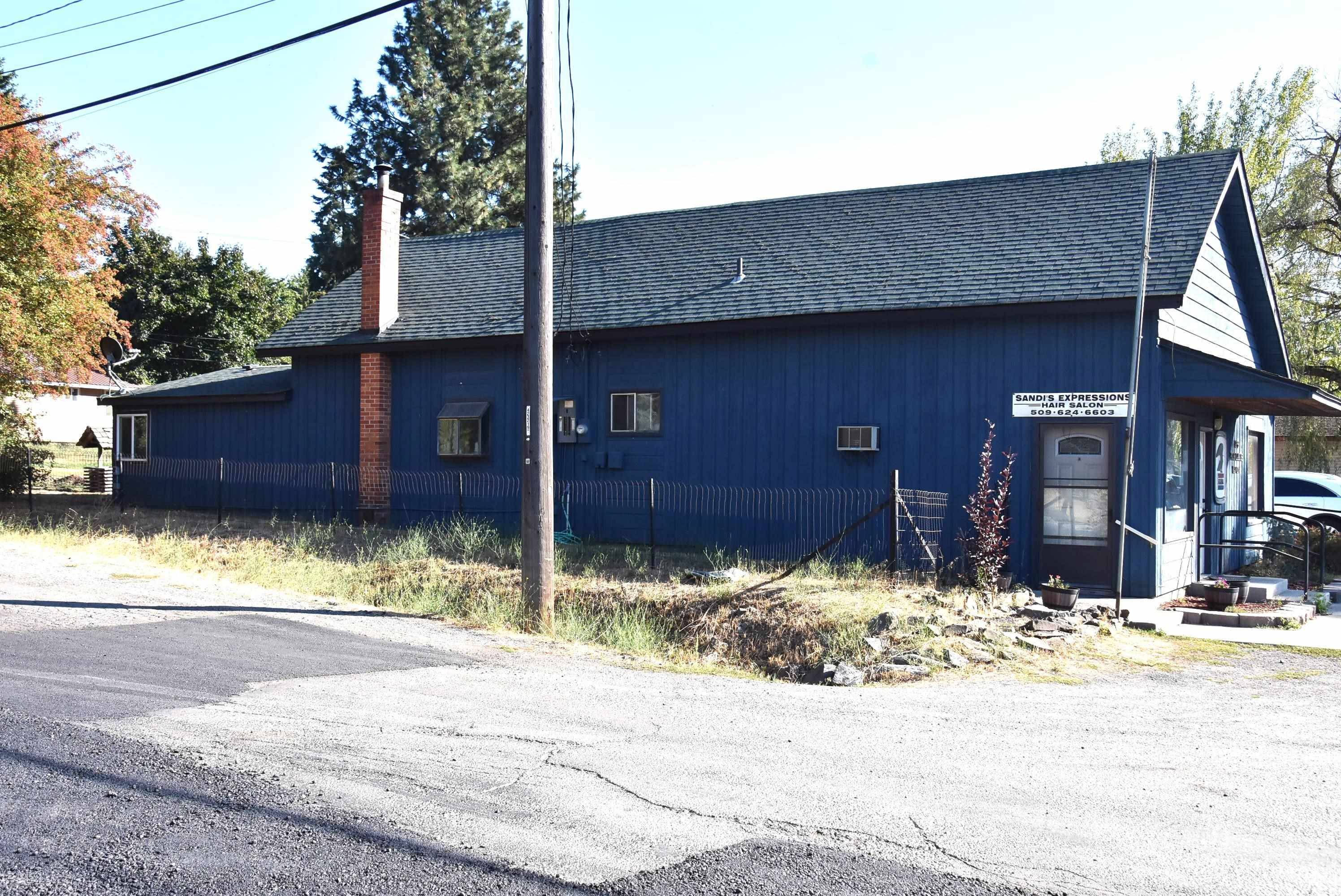 Four Lakes, WA 99014,10117 S Electric St