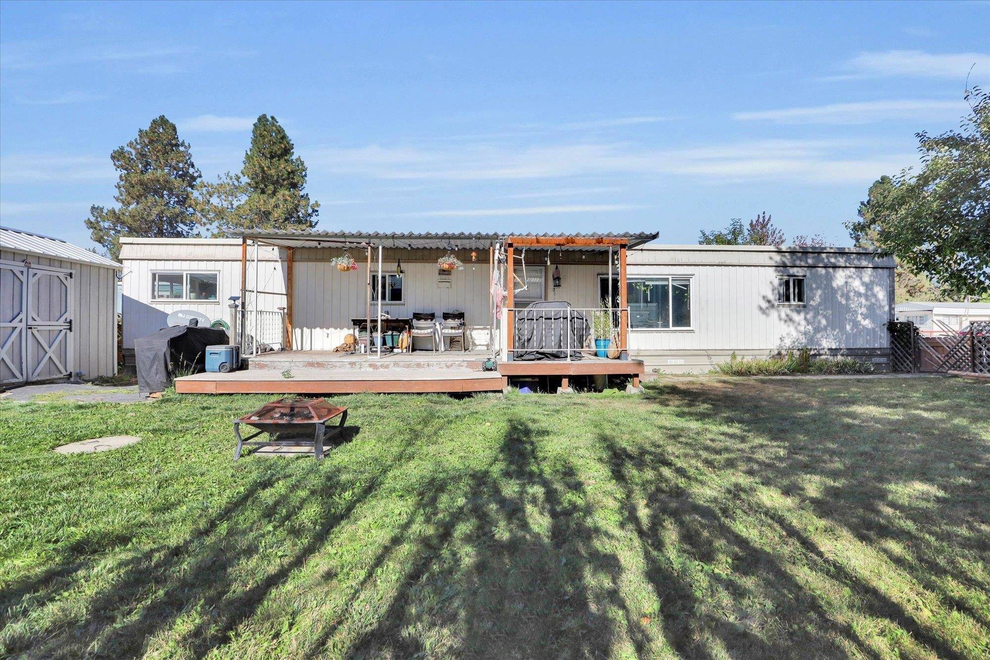 Elk, WA 99009,40414 N Newport Hwy #34