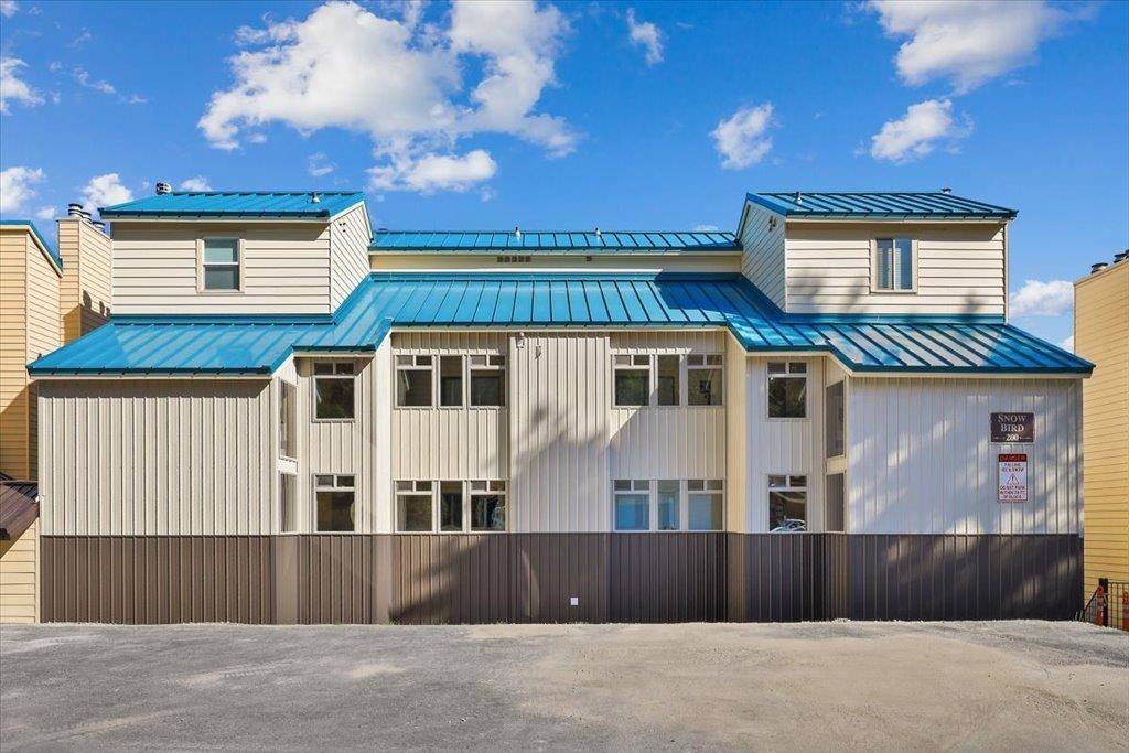 Mead, WA 99021,28600 N Mt Spokane Park Dr #209