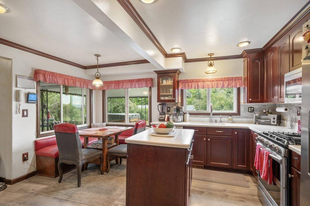 Tekoa, WA 99033,47001 SR 27 Hwy