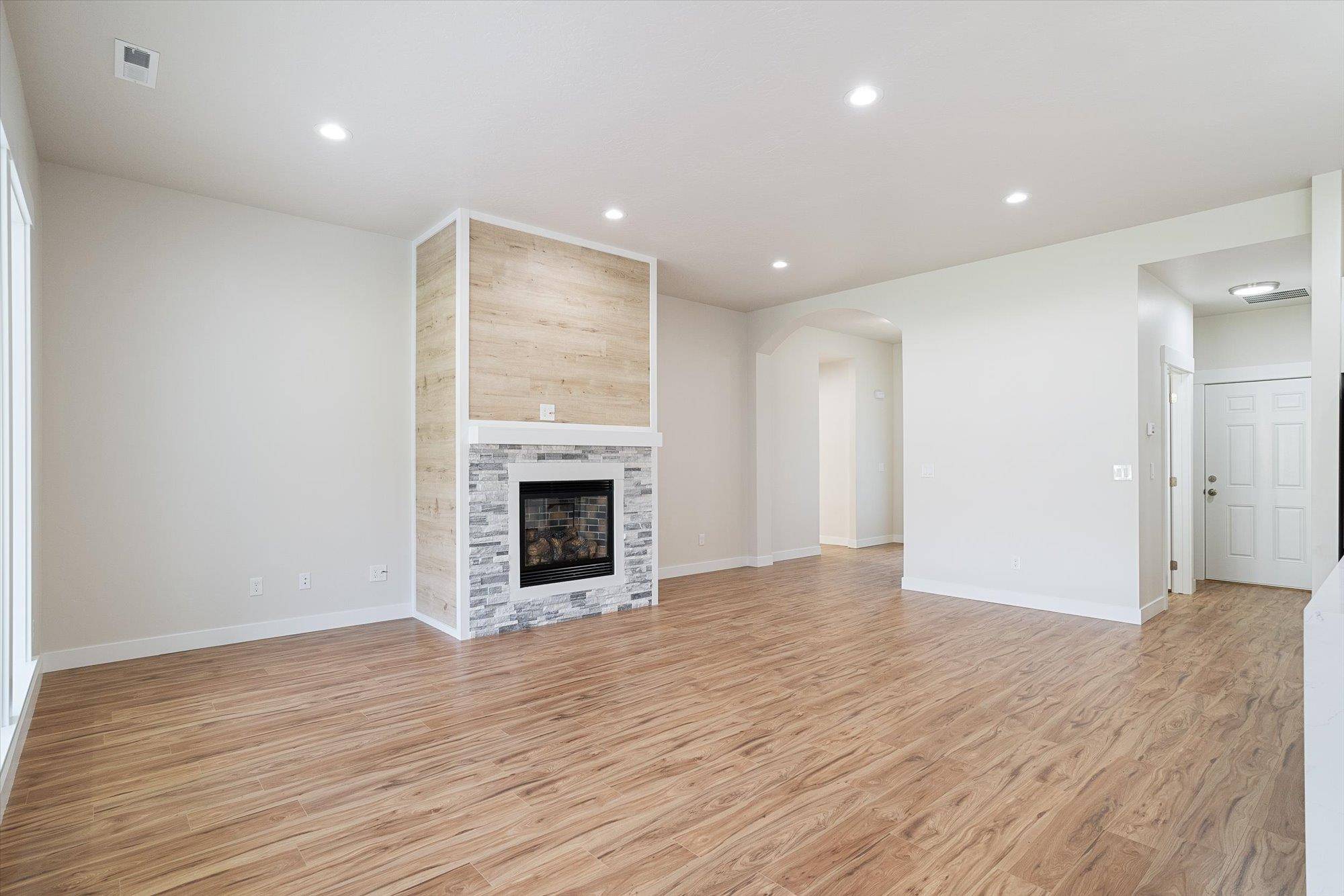 Chattaroy, WA 99003,3405 E Yearling Rd