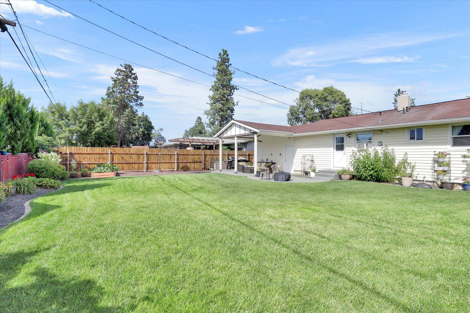 Spokane, WA 99205,5719 N CEDAR St