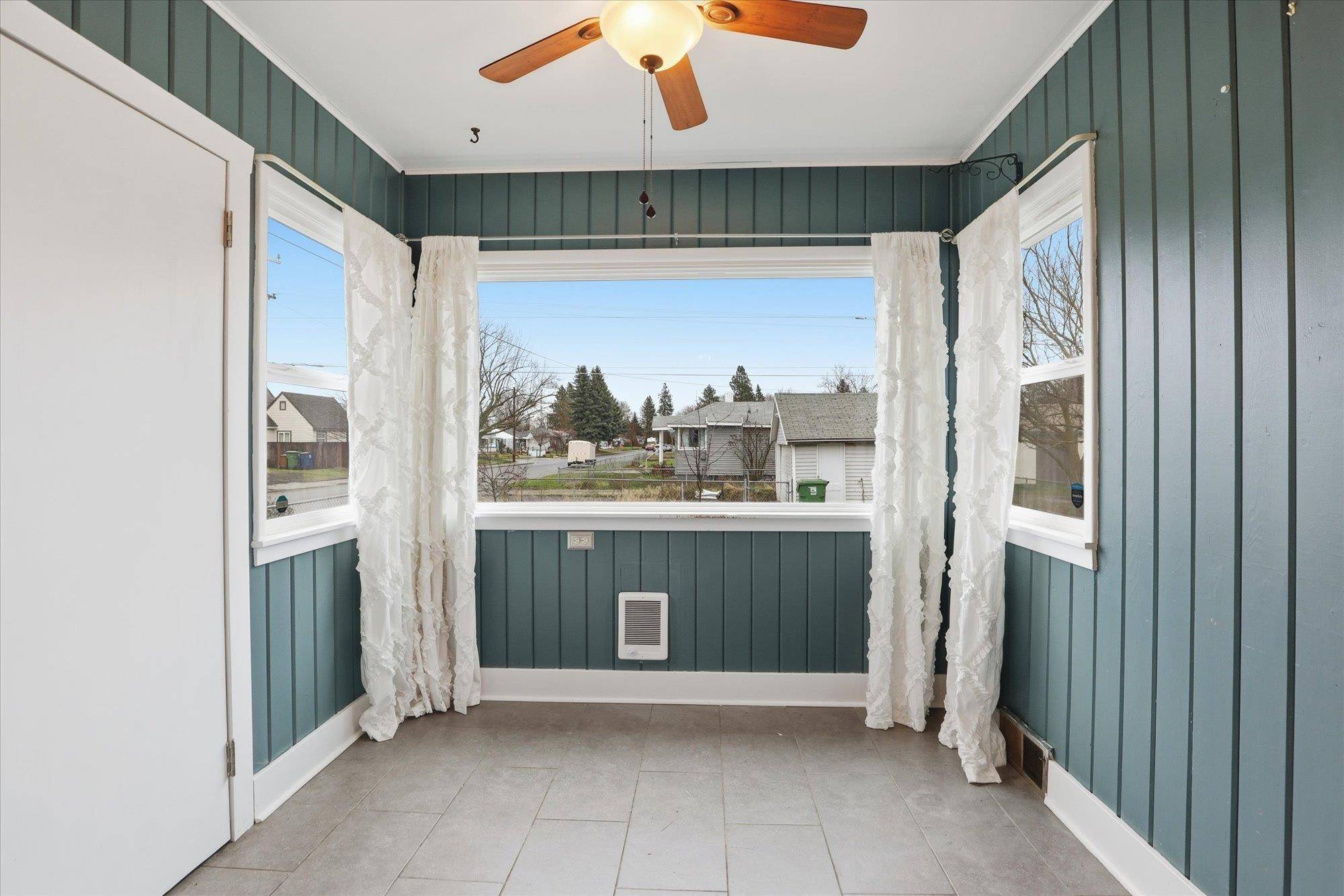 Spokane, WA 99205,4228 N Washington St