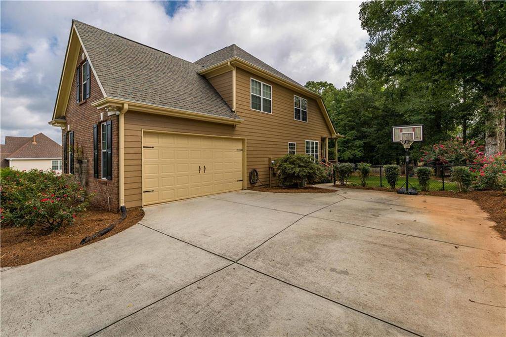 Loganville, GA 30052,1460 Rock View LN