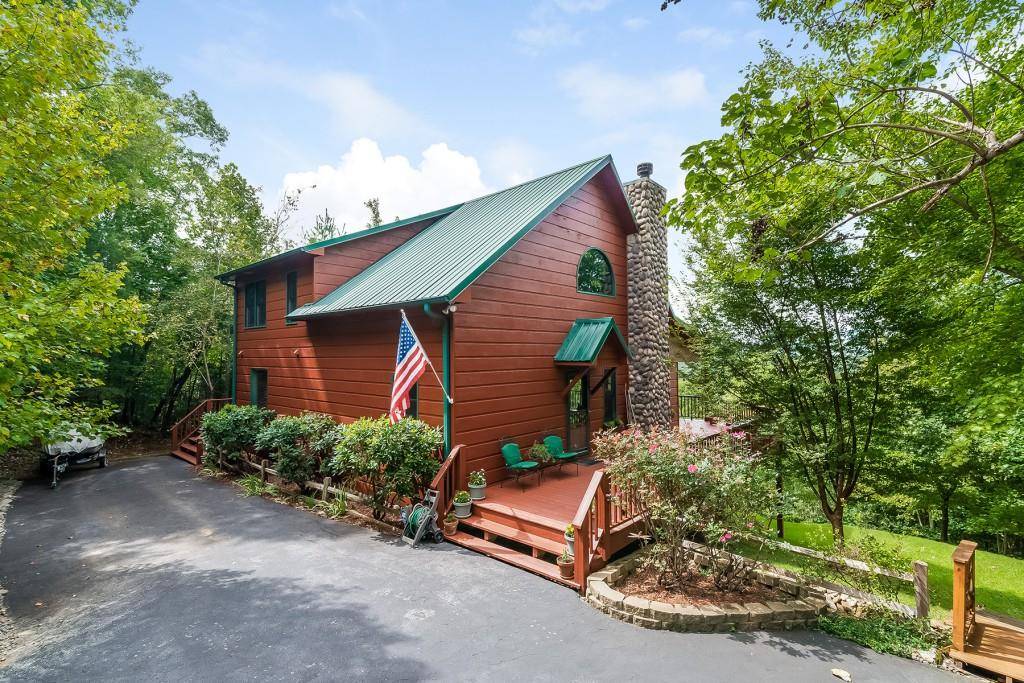 Blue Ridge, GA 30513,461 Foxfire RD