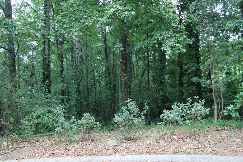 Marietta, GA 30066,592 HIDDEN HILLS CT NE