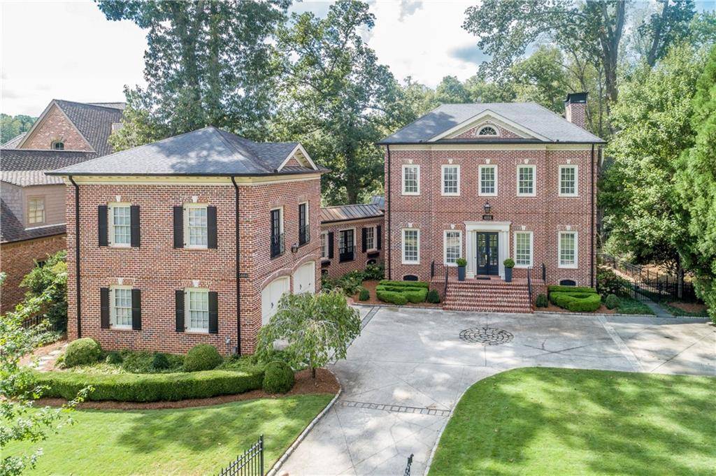 Atlanta, GA 30342,4084 Peachtree Dunwoody RD