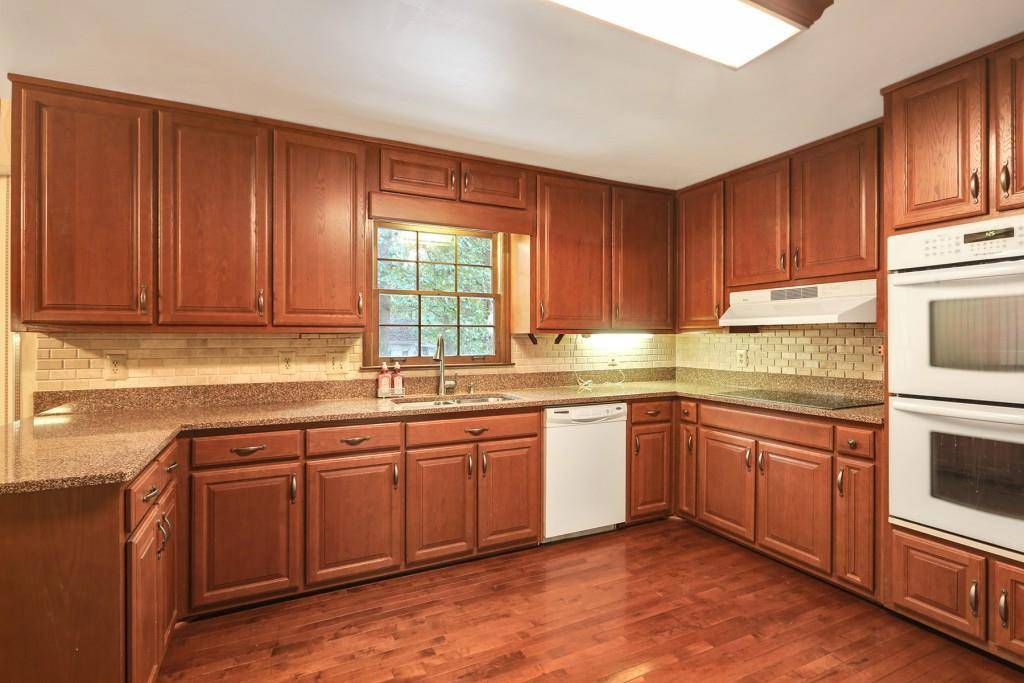 Sandy Springs, GA 30328,5 Messina WAY