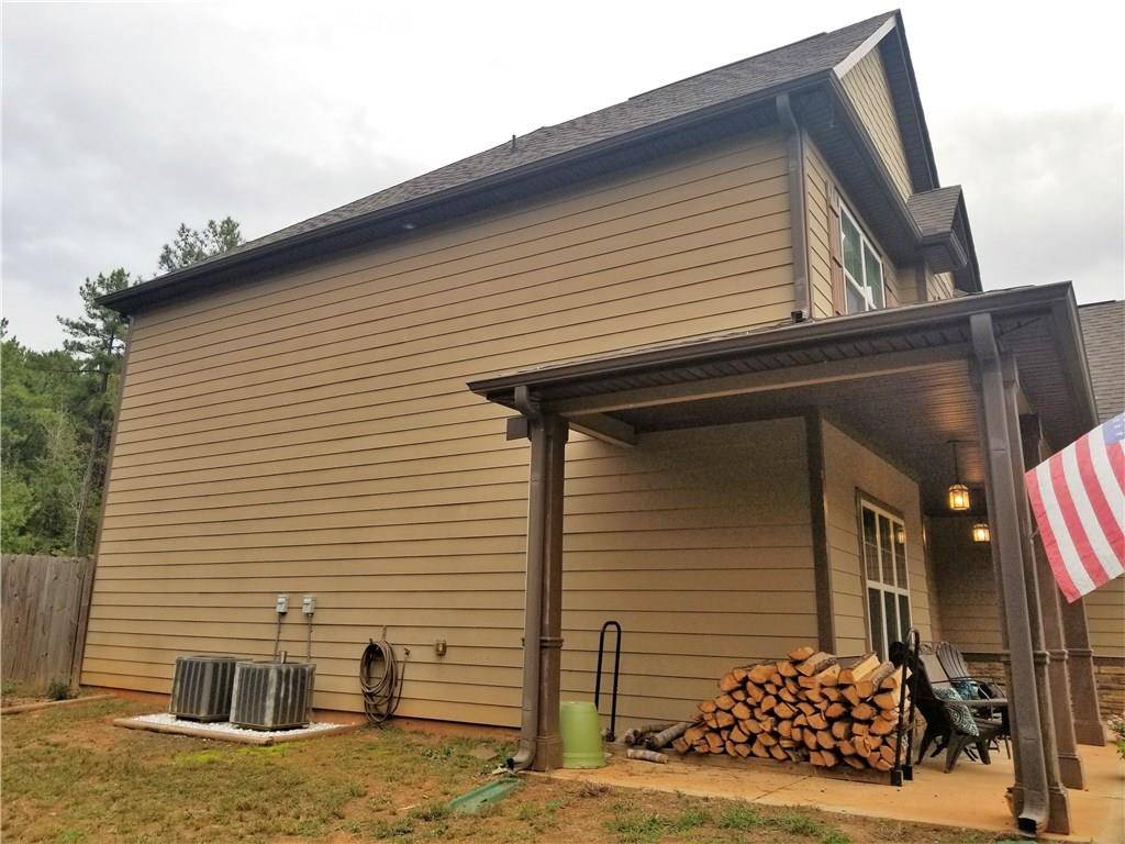 Newnan, GA 30263,70 HICKORY HILLS DR