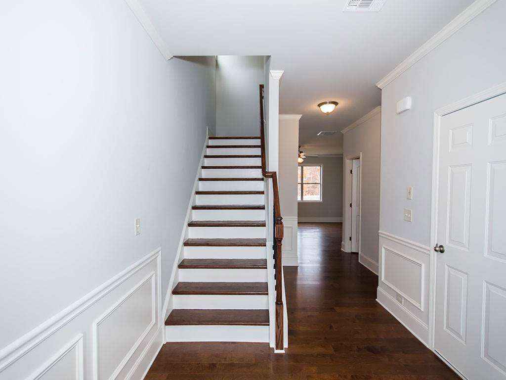 Flowery Branch, GA 30542,6524 Crosscreek LN