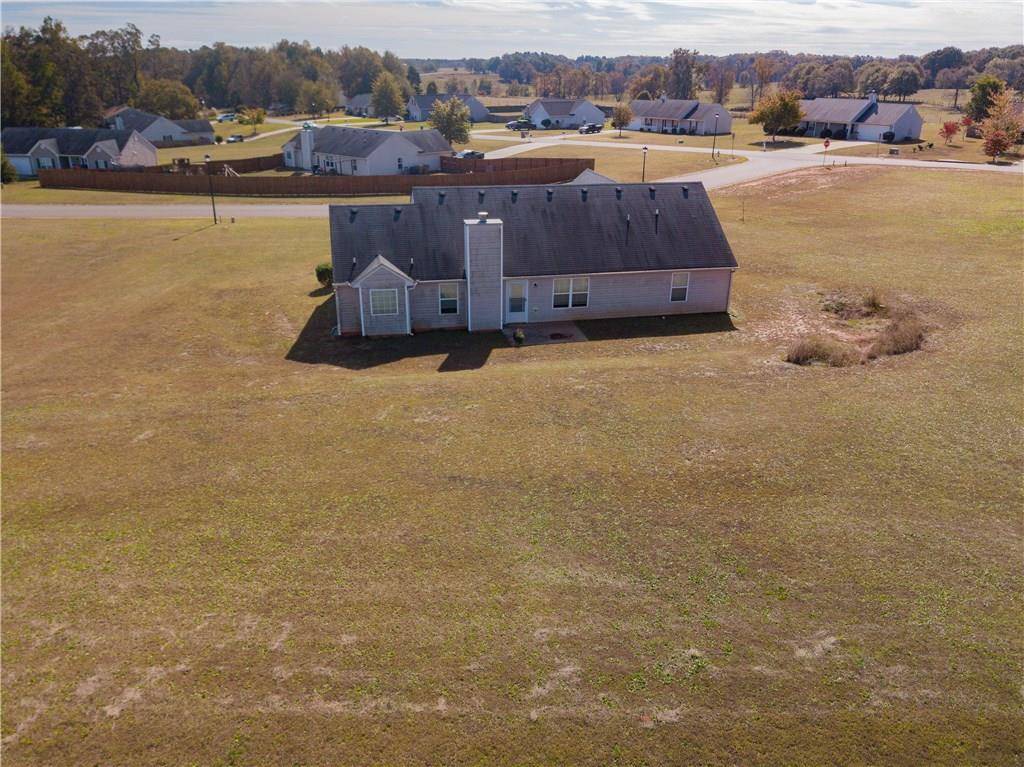 Statham, GA 30666,2572 Robert LN